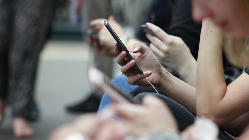 相手のLINEアプリが終了したため返信がない理由と表示の見方をやさしく解説