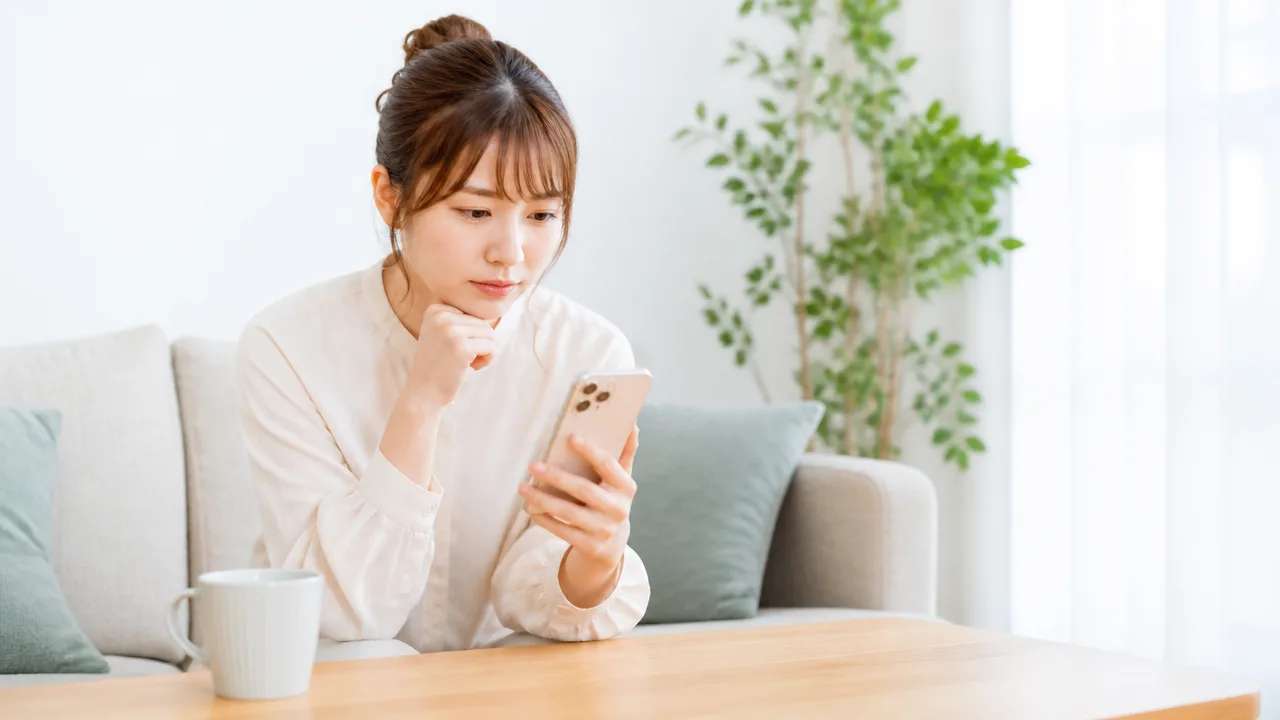 インスタで「チャットに招待」が2回目に届く理由と対処法