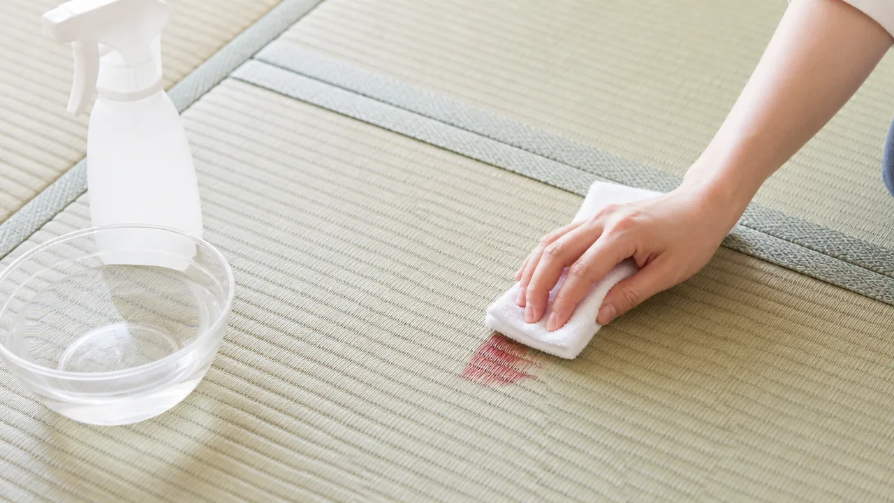 畳についた血の落とし方は?シミを広げない応急処置と掃除方法