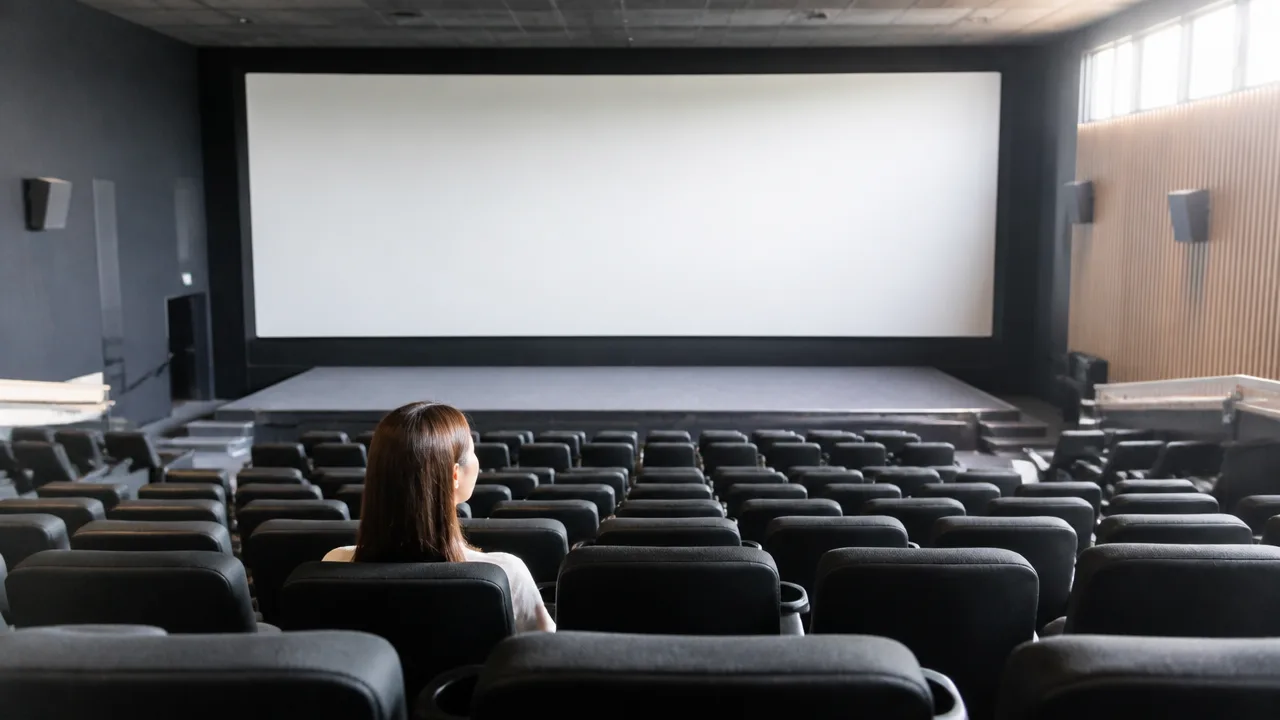 映画館で見やすい位置はどこ?座席選びのポイントをわかりやすく解説