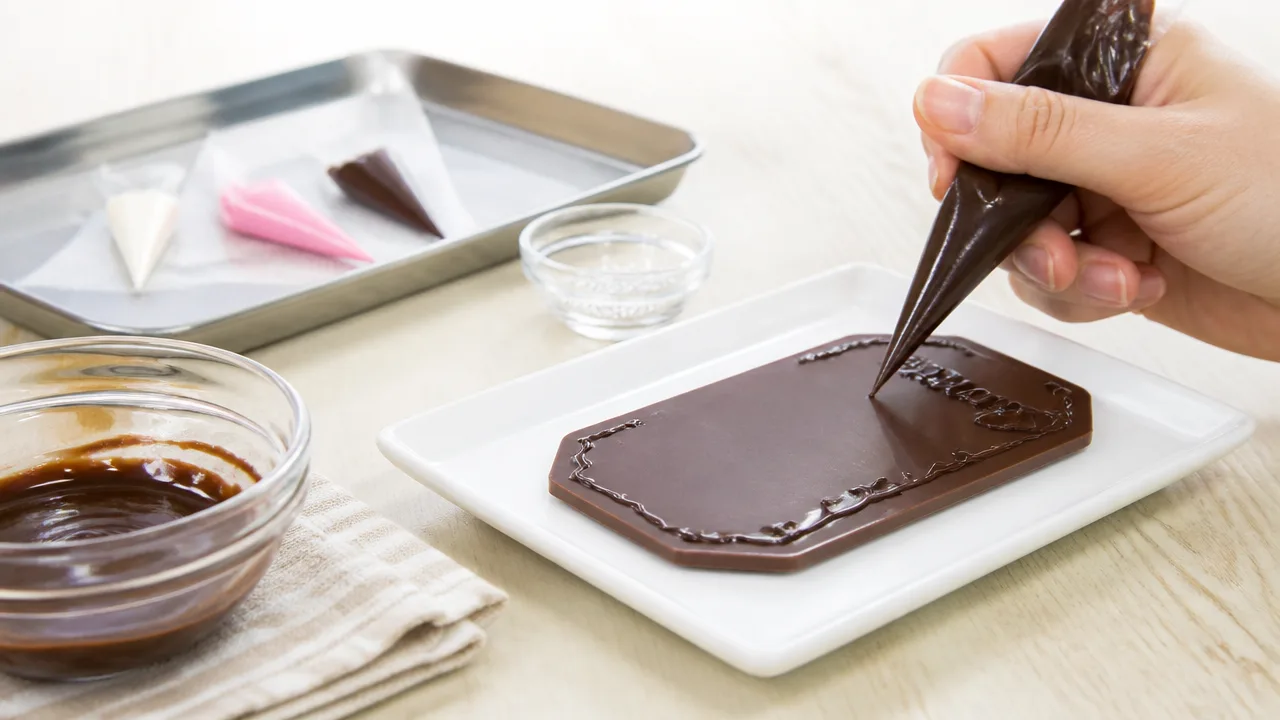 誕生日チョコプレートをダイソー材料で手作りする方法とコツ