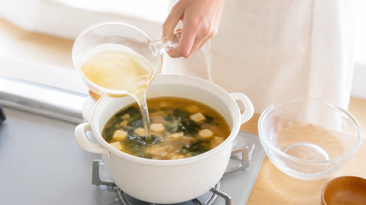 味噌汁の味噌が足りない時は?代わりになる調味料と味の整え方