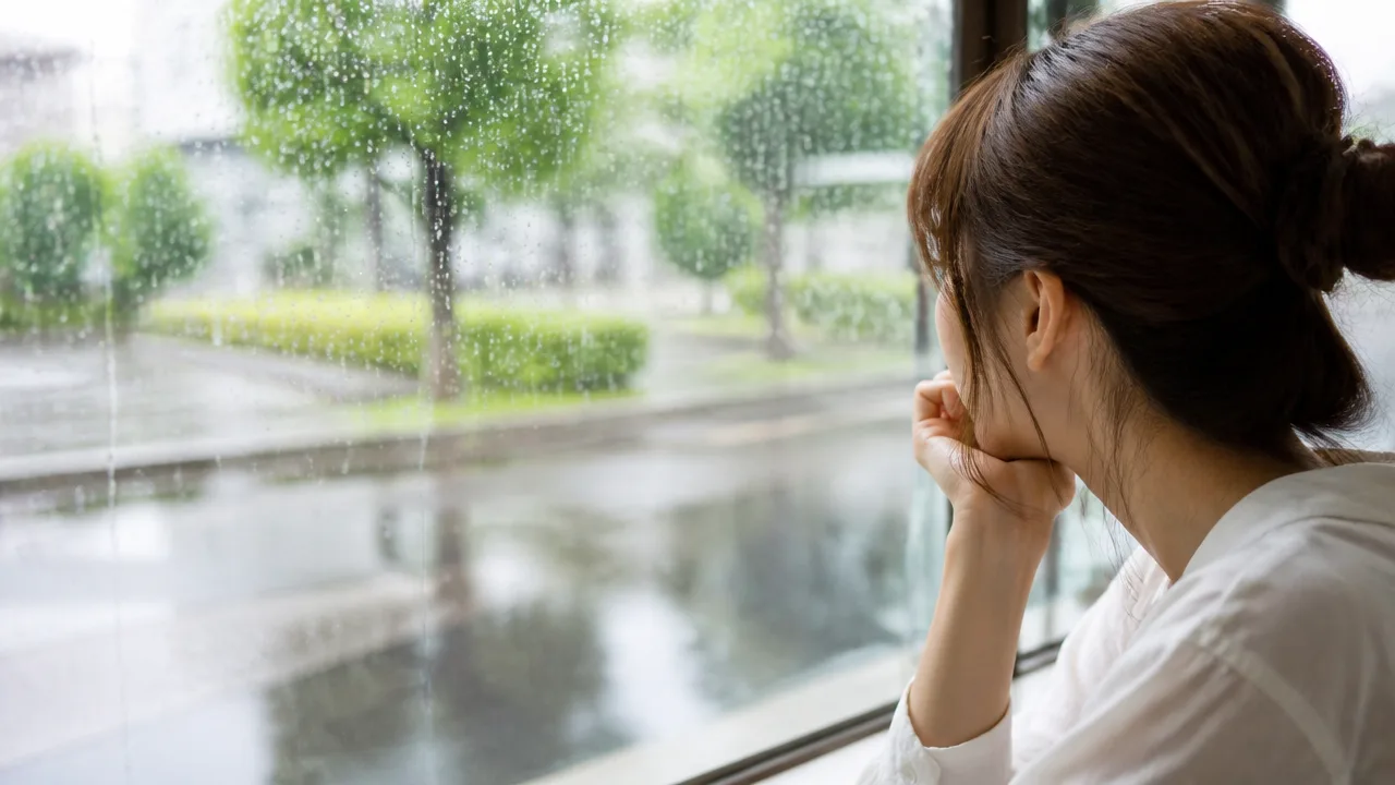 雨量2mmはどのくらい?傘や服装、外出への影響をわかりやすく解説