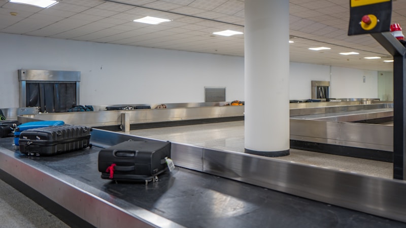 SHEINの「飛行機が目的地の空港に到着する」とは?表示の意味とこのあとの流れをやさしく解説